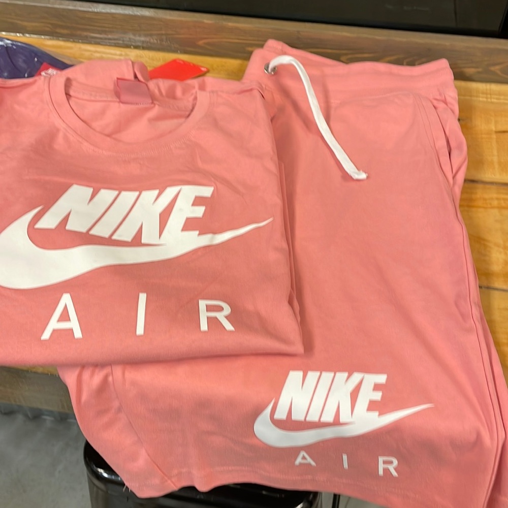Unisex Nike shorts and shirt sets - Picture 1 of 2